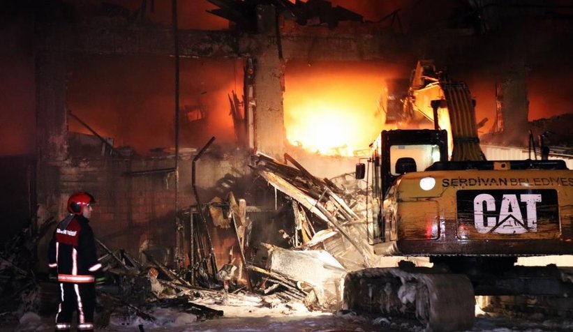 Serdivan ASEM'de büyük yangın