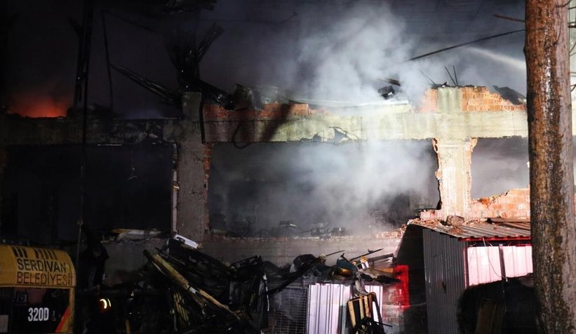 Serdivan ASEM'de büyük yangın