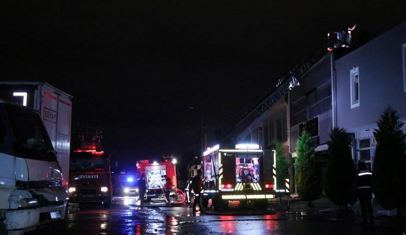 Serdivan ASEM'de büyük yangın