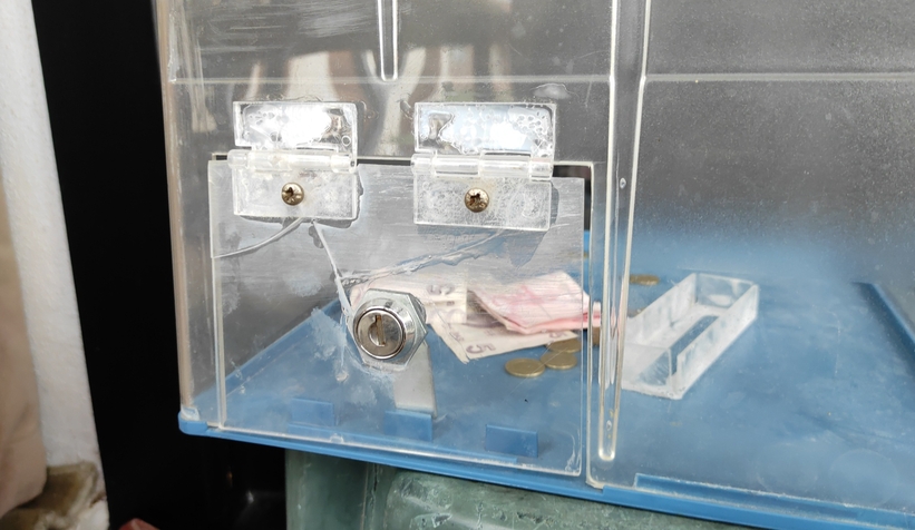 asirlik-camide-ihtiyac-sahipleri-icin-toplanan-paralari-iste-boyle-caldibnfmvgnyk1