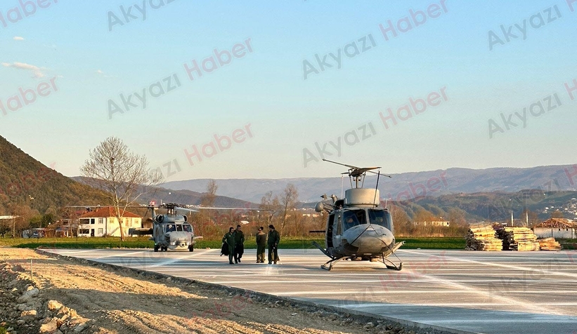 Askeri helikopter Akyazı'ya acil iniş yaptı