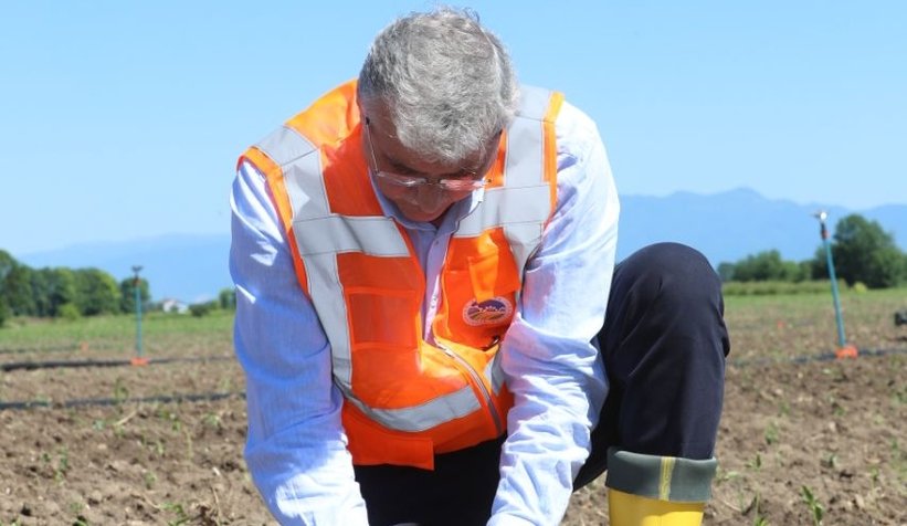 Ata Tohumları toprakla buluşturuldu