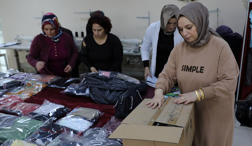 Atık Azaltım Haftası’nda Sosyal Mağaza için ürettiler