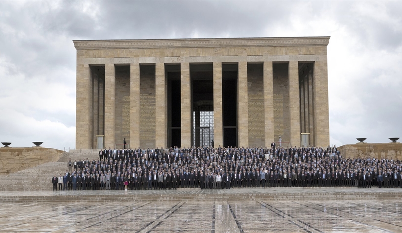 ATSO yönetimi Anıtkabir'deki törene katıldı