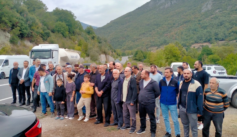 avdallar-da-vatandas-tas-ocagina-karsi-ayaktazki4wlbawh