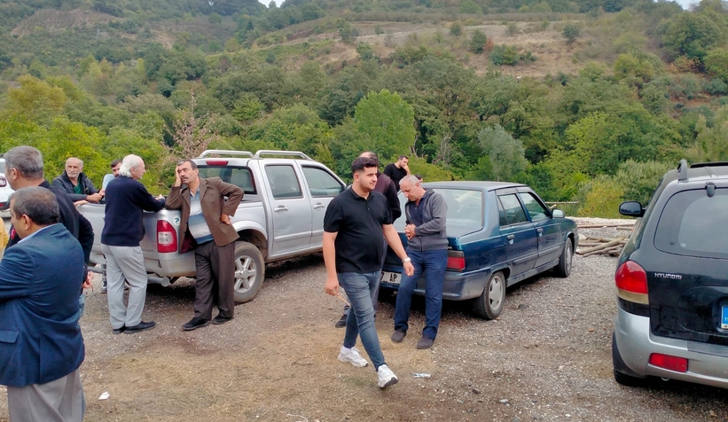 avdallar-da-vatandas-tas-ocagina-karsi-ayaktazki4wlbawh
