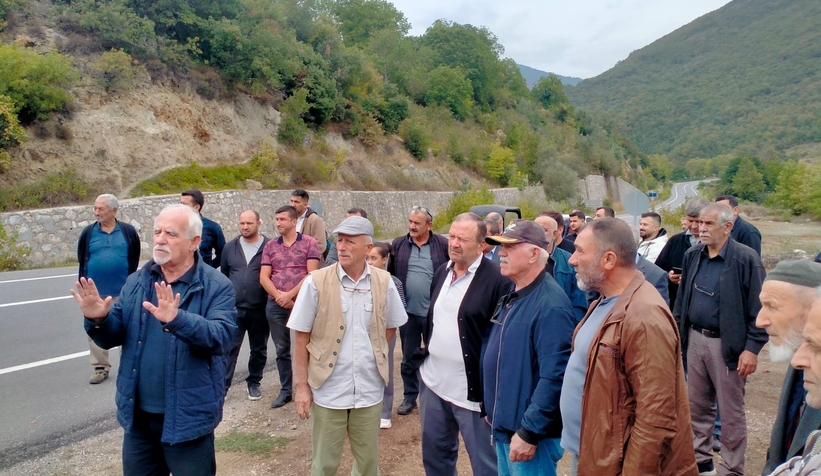 avdallar-da-vatandas-tas-ocagina-karsi-ayaktazki4wlbawh