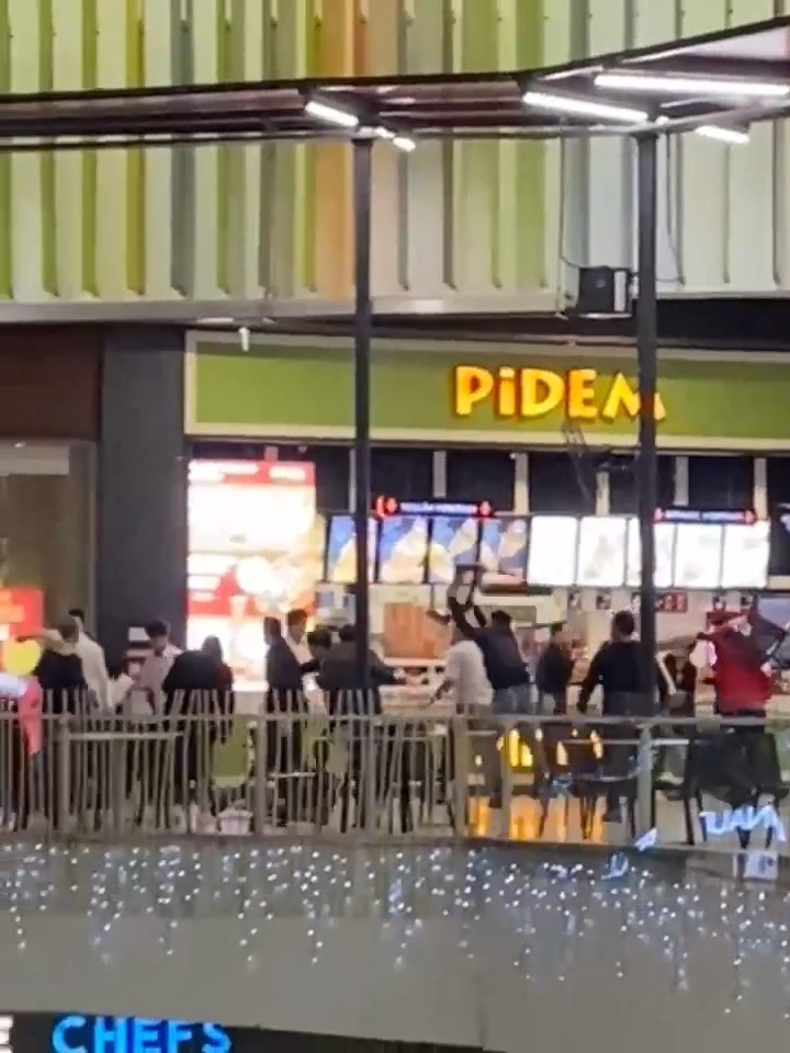 AVM boks ringine döndü