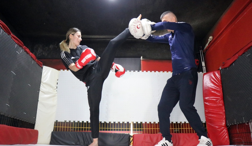 avrupanin-en-iyi-kadin-kick-boks-dovuscusu-secildiszl6tmmwdz