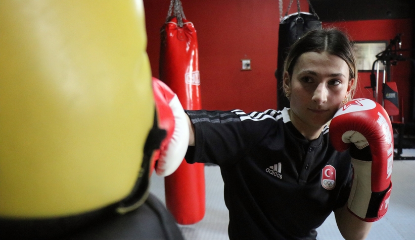 avrupanin-en-iyi-kadin-kick-boks-dovuscusu-secildiszl6tmmwdz