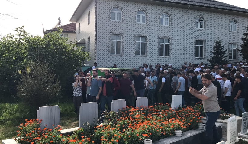 Ayağını çapa makinesine kaptıran Tacettin amca toprağa verildi