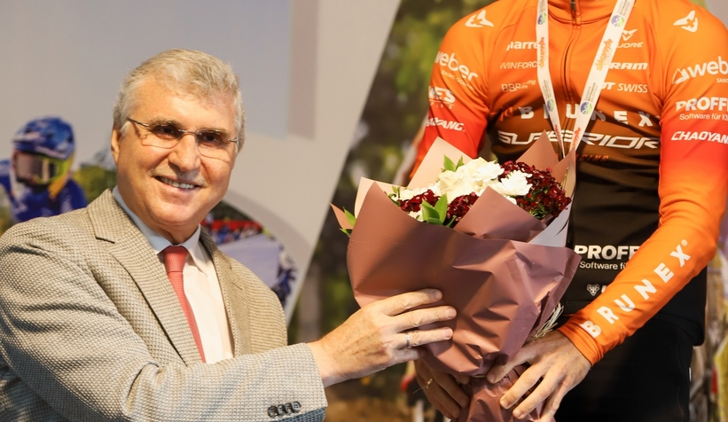 aycicegi-bisiklet-vadisi-kiyasiya-rekabete-sahne-oldutnz2yjbncf