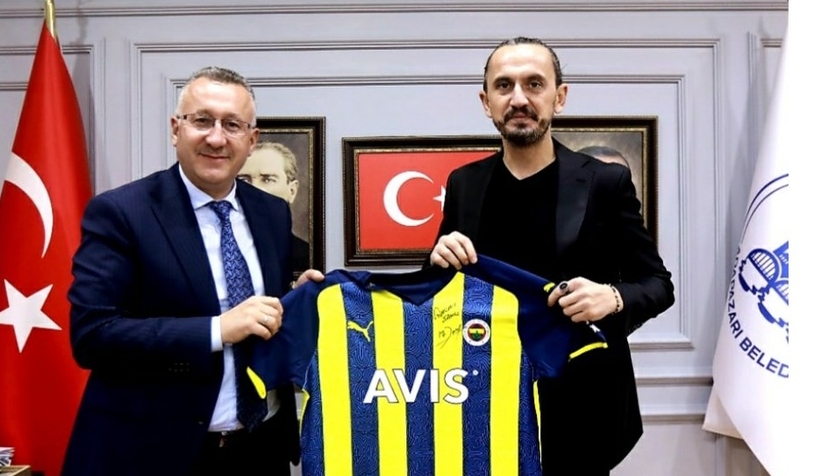 Aynalıkavak sohbetlerinin konuğu Tuncay Şanlı oldu