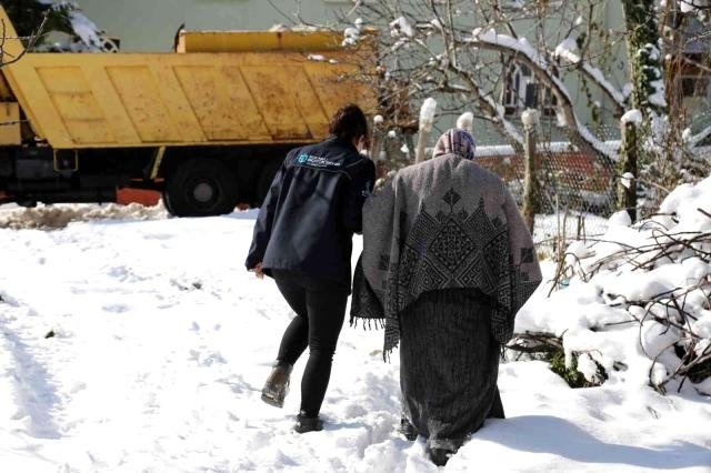 Ayşe teyze için seferber oldular