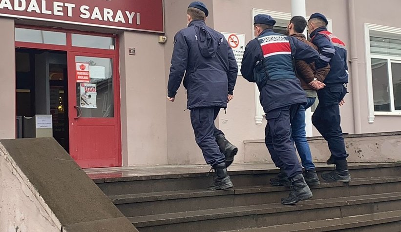 Azılı hırsız saklandığı sığınakta yakalandı