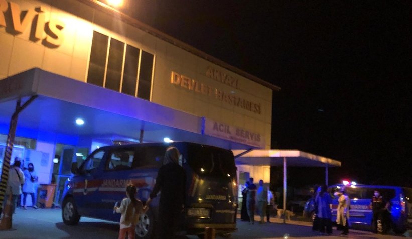 Babası ile amcasının kavgasını ayırmaya çalışırken vuruldu