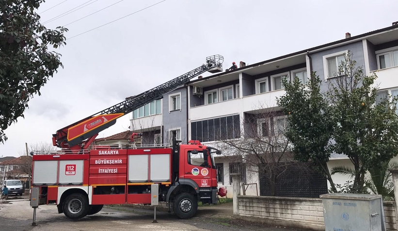 Baca yangınında 3 dairede zarar oluştu