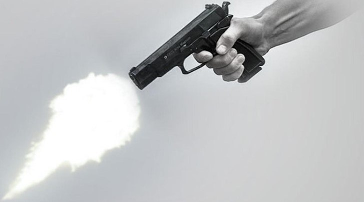 Bacaklarından vuruldu