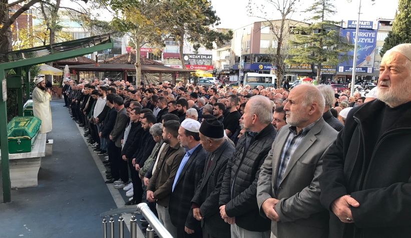 Bahçede ölü bulunan İbrahim Çavdar defnedildi