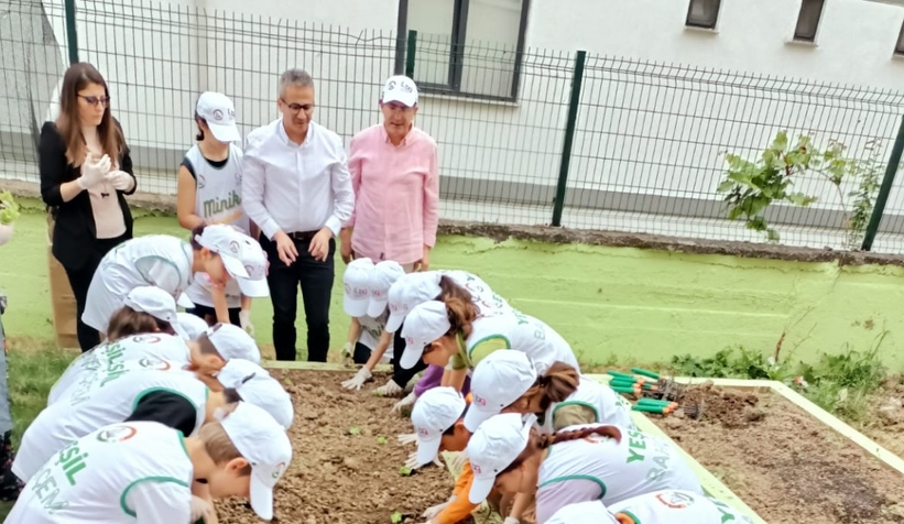 bahcelievler-gazi-de-yesil-bahcem-minik-bahcivanlar-projesi-basladimvrzdddin3