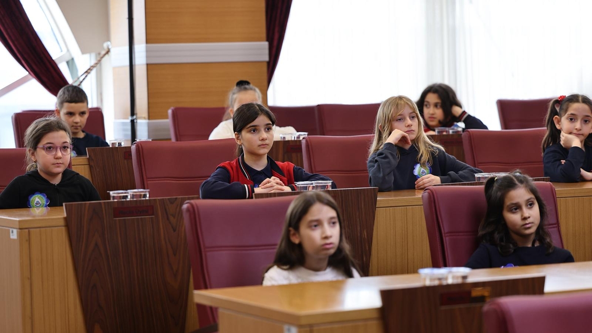 Bahçelievler Gazi İlköğretim Okulu’ndan Serdivan Belediyesi’ne ziyaret