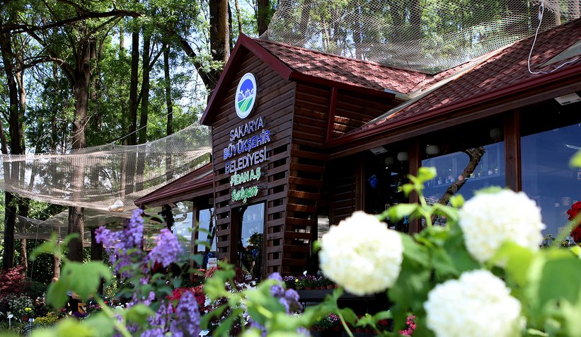 Bahçem satış merkezinin açılışı yapılıyor