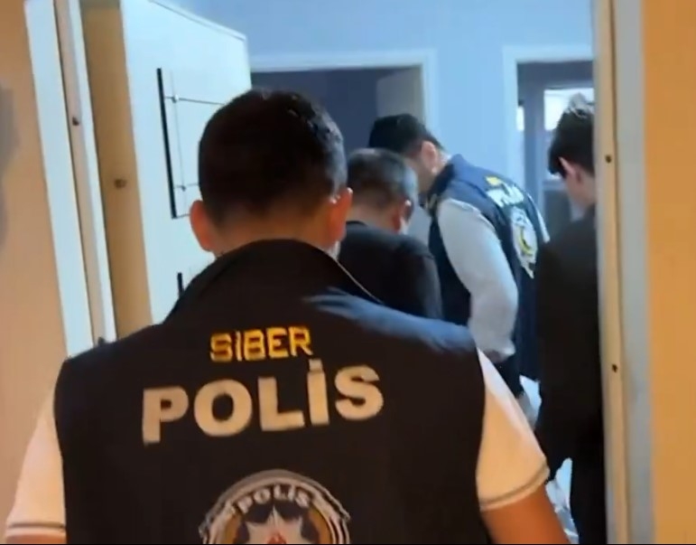 bahis-dolandiricilik-ve-cocuk-mustehcenligi-operasyonu-181-gozaltinmdkl2jha3