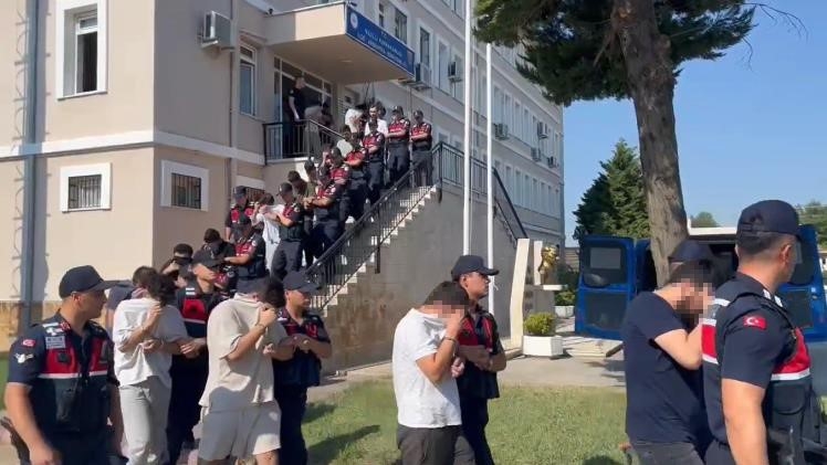 bahis-ve-kumar-operasyonu-35-gozaltimeizu0ncsl