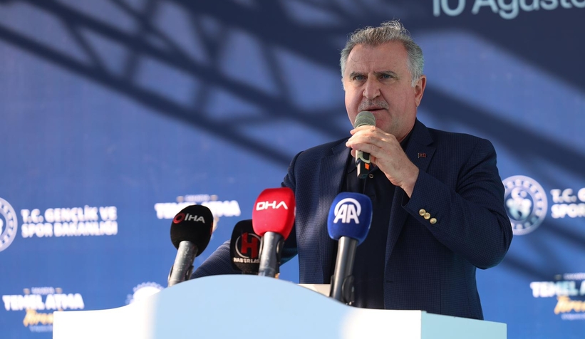 Bakan Bak Sakarya'da; Şehrin en büyük spor yatırımları hayata geçiyor