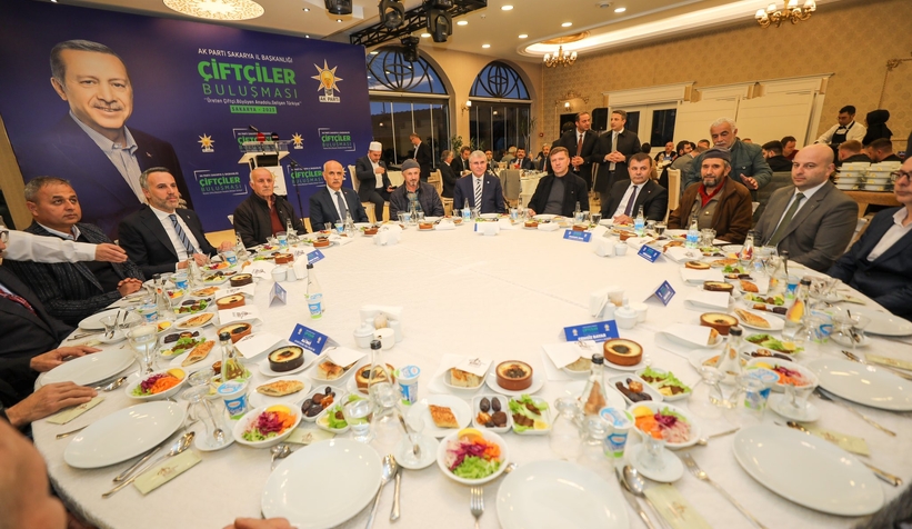 bakan-kirisci-sakaryali-ciftcilerle-bulustuegtyzgdybd