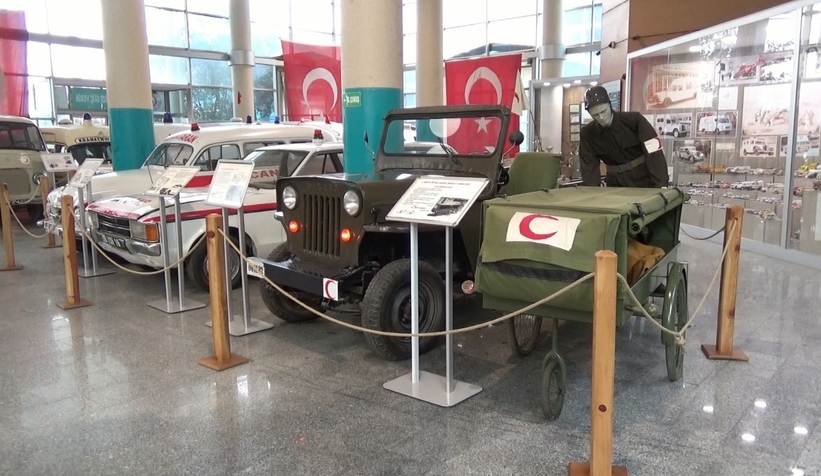 bakan-koca-dan-ambulans-muze-paylasimivgtpm1p0r0