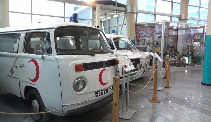 bakan-koca-dan-ambulans-muze-paylasimivgtpm1p0r0