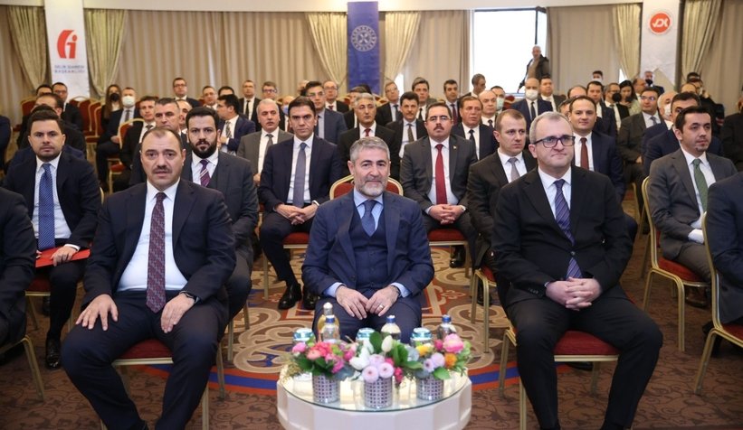 Bakan Nebati Sakarya'da toplantıya katıldı