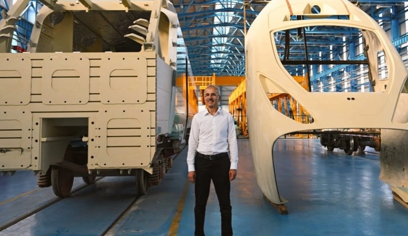 Bakan Sakarya'da Milli Elektrikli Tren’i test etti