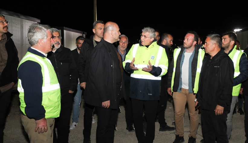 Bakan Soylu, Sakarya Büyükşehirin konteyner kentini ziyaret etti