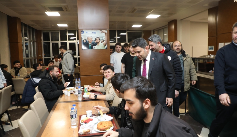 bakan-yardimcisindan-akyazi-da-sahur-ziyaretiumdrrkfhzk