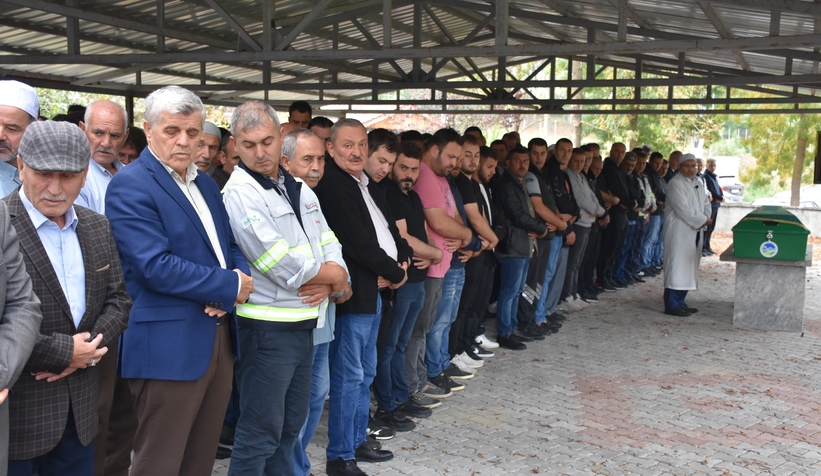 Balayına giderken kazada ölen geline acı veda