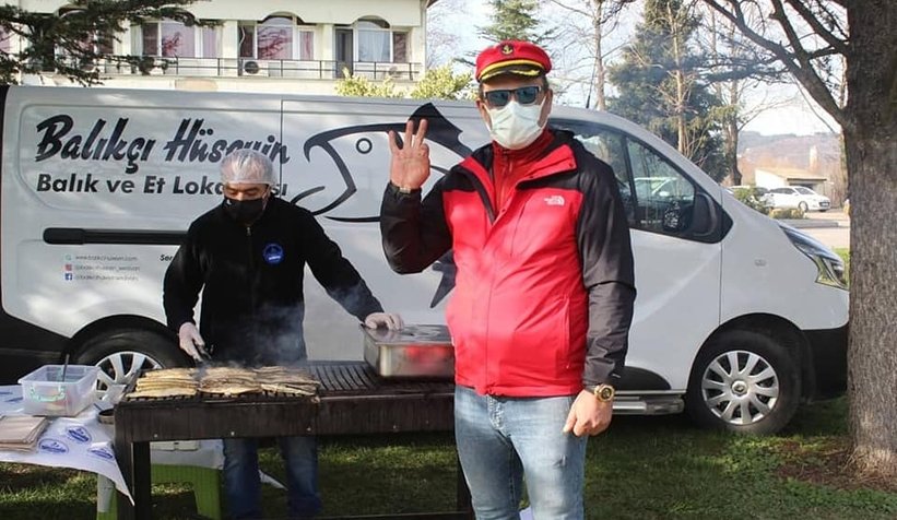 Balıkçı Hüseyin'den futbolculara balık ziyafeti