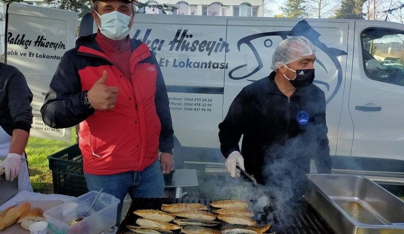 Balıkçı Hüseyin'den futbolculara balık ziyafeti