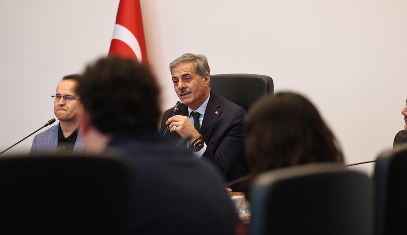 baskan-alemdar-17-ulkeden-gencler-ile-bulusturkjavlryrl