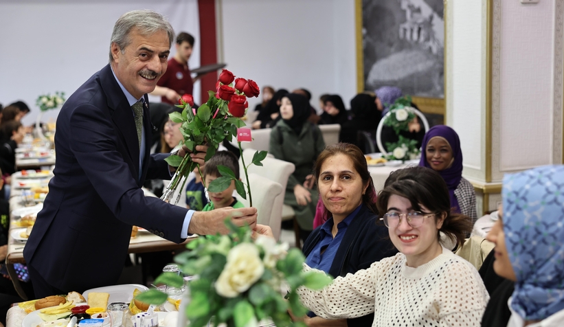 baskan-alemdar-anneler-gunu-kutlu-olsunc0vgmhfazt