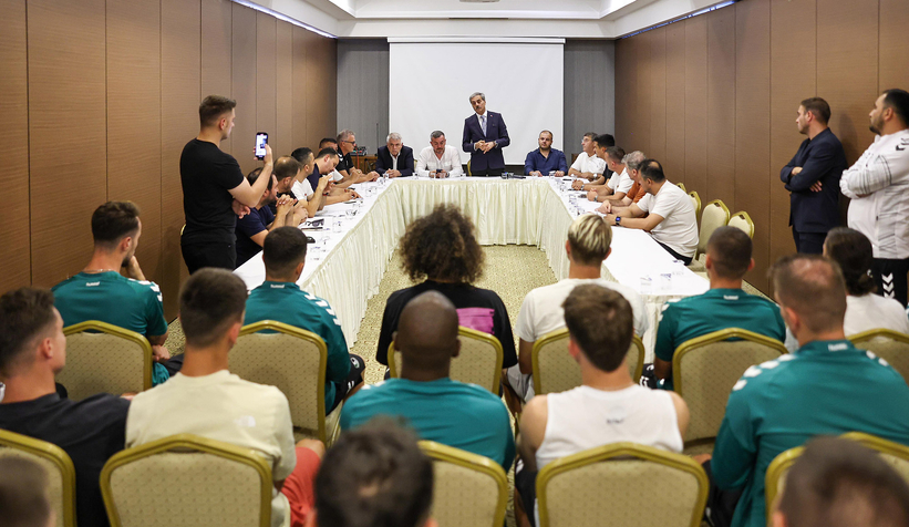 baskan-alemdar-dan-sakaryaspor-a-moral-ziyaretisvhusgrkeg
