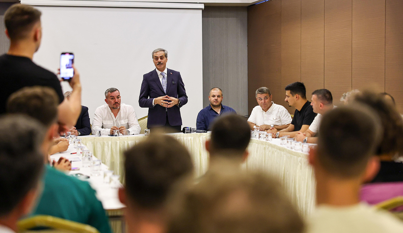 baskan-alemdar-dan-sakaryaspor-a-moral-ziyaretisvhusgrkeg