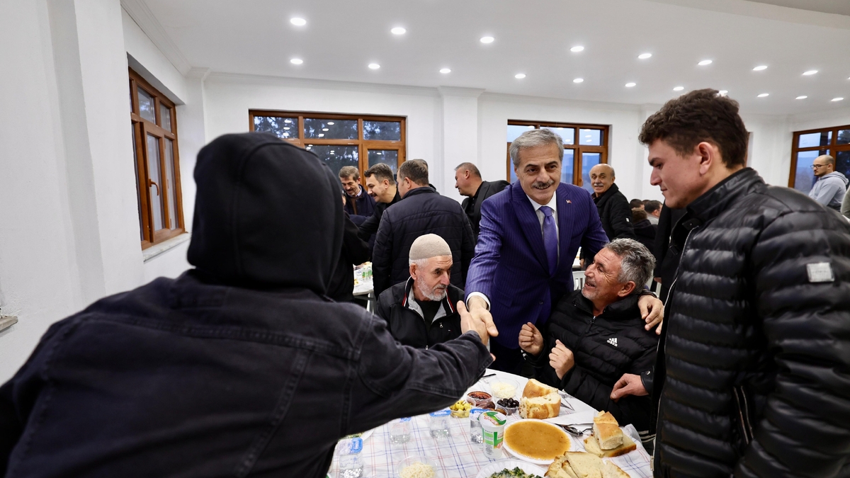 Başkan Alemdar'dan Taraklı ziyareti