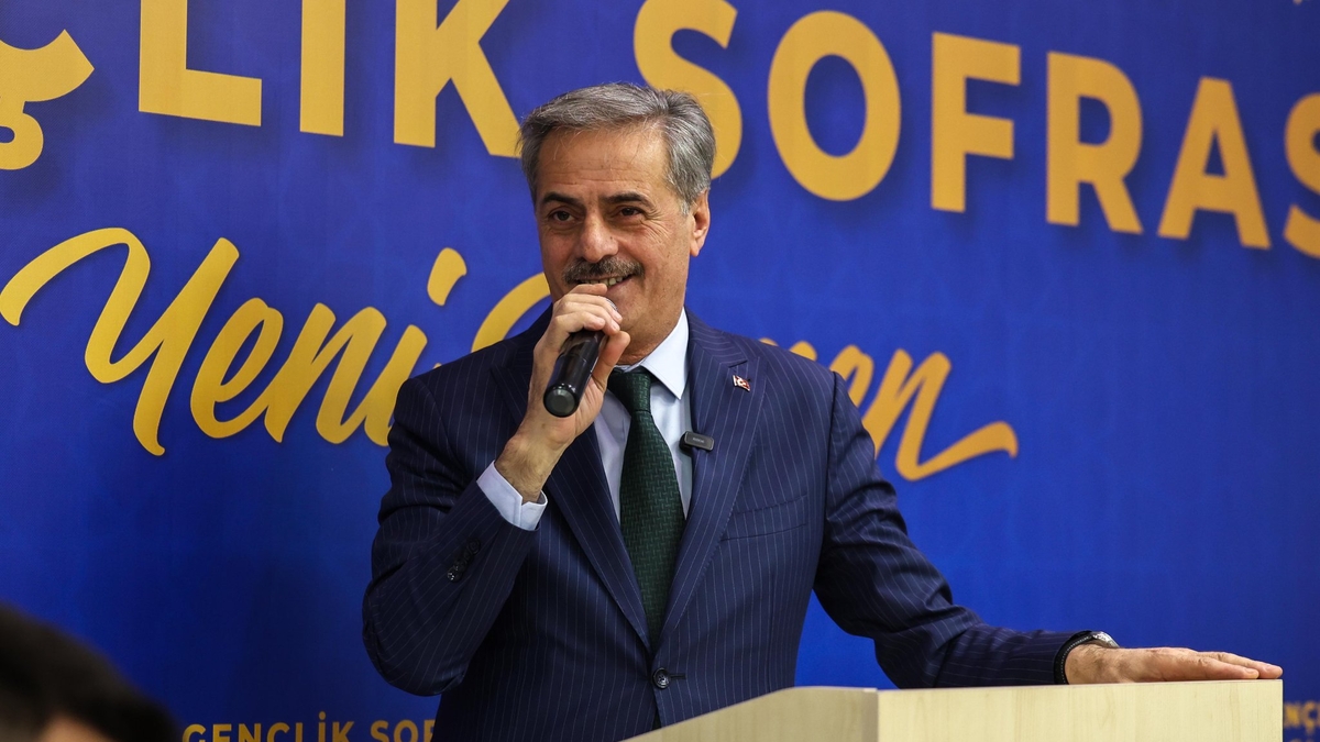 Başkan Alemdar Gençlik Sofrası sahur programına katıldı