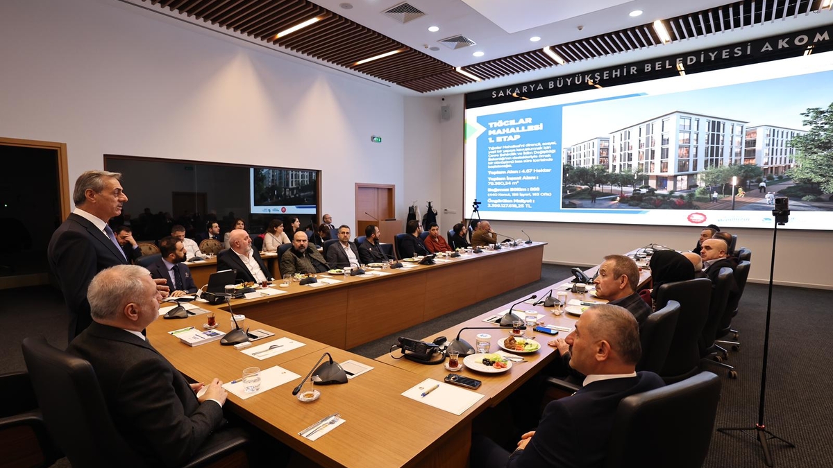 Başkan Alemdar iş dünyası heyetiyle şehrin geleceği için buluştu