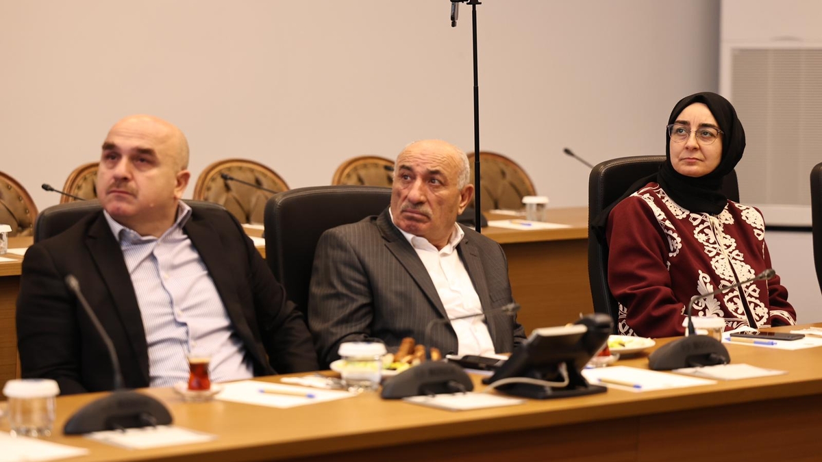 Başkan Alemdar iş dünyası heyetiyle şehrin geleceği için buluştu