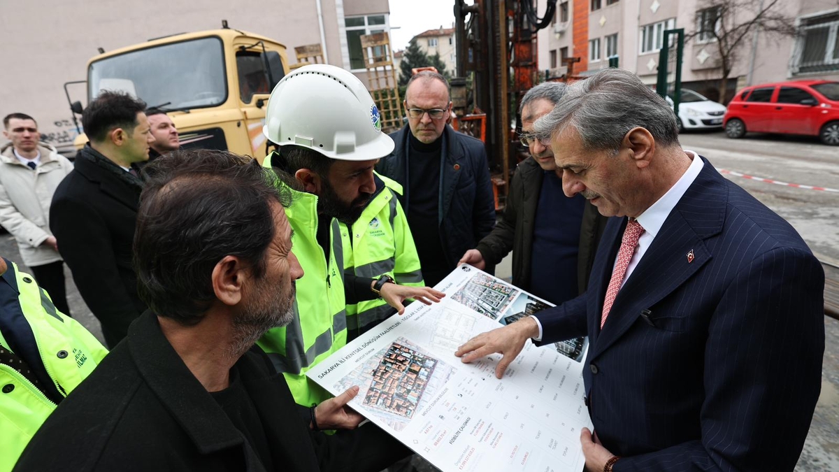 Başkan Alemdar, kentsel dönüşüm çalışmalarını inceledi