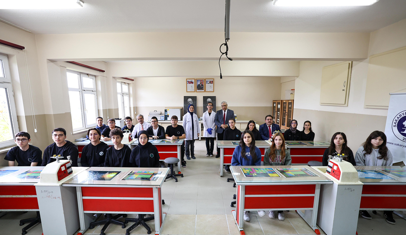 baskan-alemdar-ogrencielr-ile-bir-araya-geldimurkk1ffzv