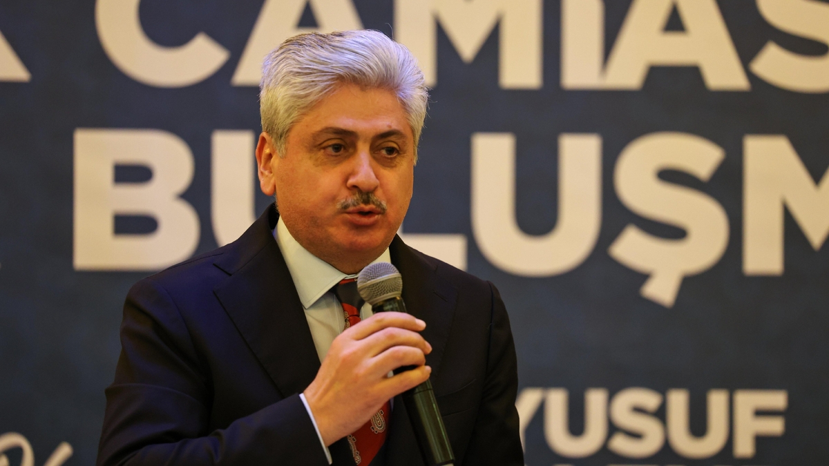 Başkan Alemdar sağlık ailesiyle iftarda buluştu